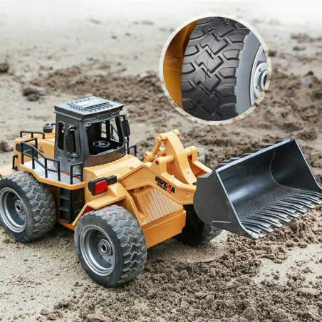 HUINA Remote Control Wheeled Front Loader 6 Channel 2.4Ghz RC Bulldozer Truck